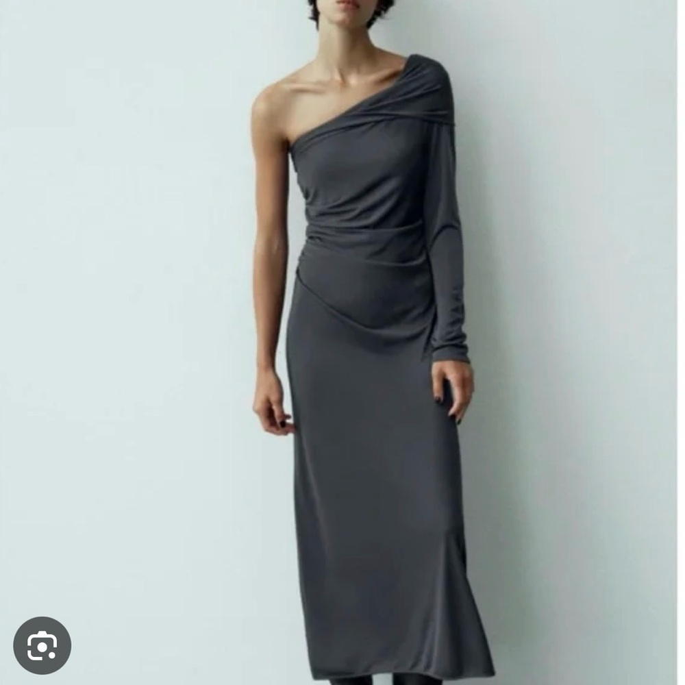 Zara One-Shoulder Long Sleeve Midi Dress in Charcoal Gray